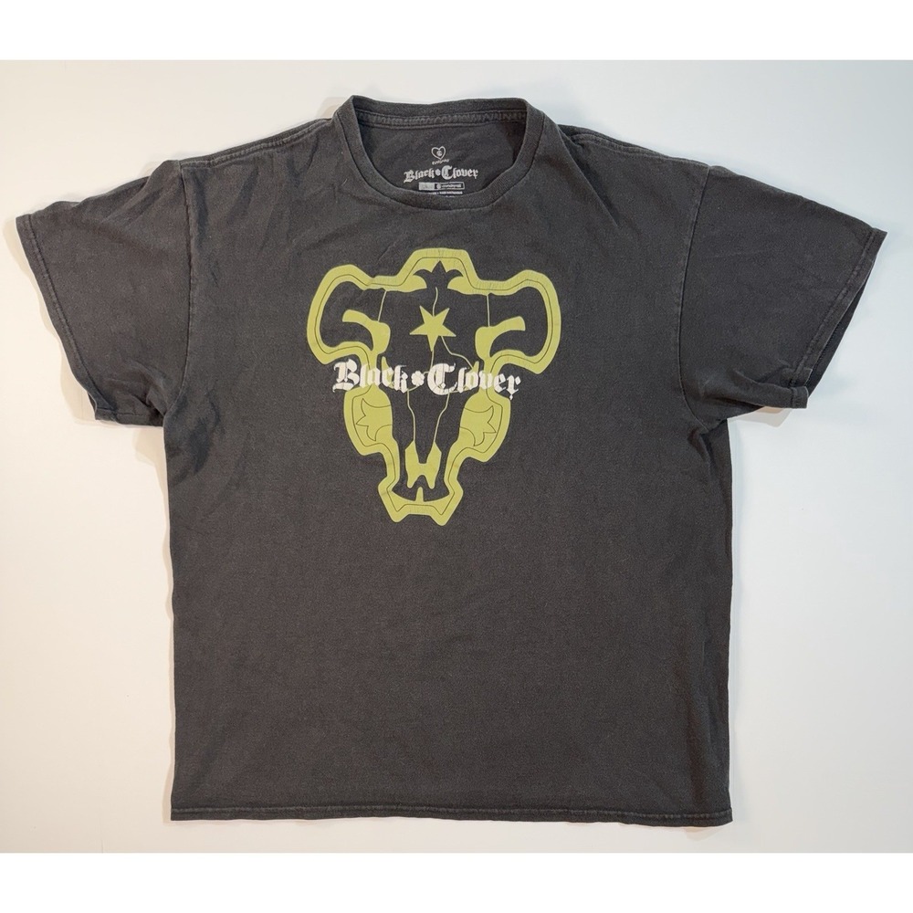 Black Clover T Shirt Black Bulls Graphic Size Large